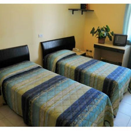 Hotel Stella Bianca San Giorgio Canavese エクステリア 写真